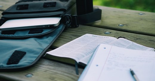 The Best Biblical Studies Certificate Programs Online - 2025 Edition