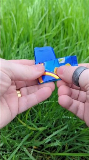 How to make crisp packet triangle #moorlanderedc #youtubeshorts #edc #everydaycarry #howto #diy