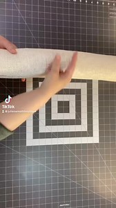 Learn how to make this Daisy wreath on my Youtube channel here ➡️ https://youtu.be/00N37fNVA2c | Julie's Wreath Boutique