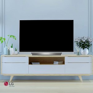 With the LG OLED TV’s brilliant new brain, an advanced algorithm renders clean and sharp 4K pictures. You won’t be able to go back to conventional TVs after this. http://spr.ly/6182DYhp0 | LG Global