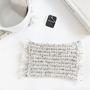 Free Crochet Mug Rug Coaster Pattern | Jewels and Jones