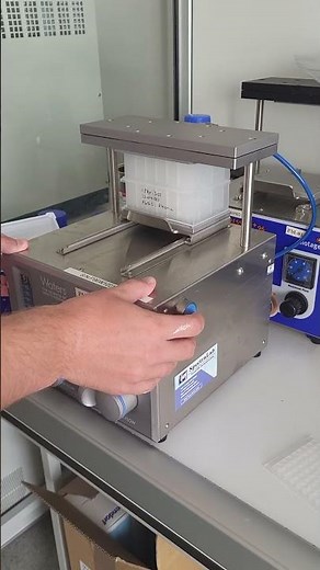 Waters Positive Pressure-96 Processor Laboratory equipment