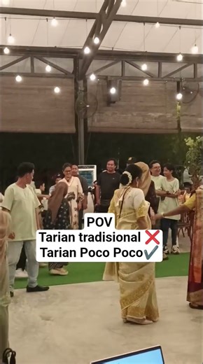 Poco Poco dancing wedding reception themes tradisional #traditional #tarian #youtubeshorts #wedding