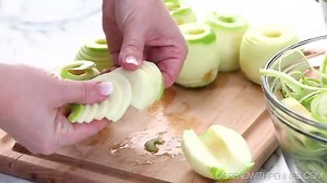 The Best Apple Crumb Pie
