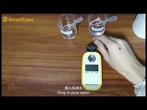 Digital honey refractometer (new style) QT41-3 from Benefitbee
