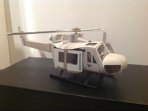 Helicoptère en carton, bateau en carton, avion en carton... délire carton playmobil