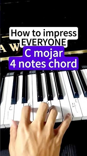 C major 4 notes chord - easy piano tutorial