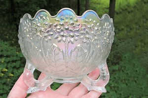 White Carnival Glass History, Identification & Patterns | LoveToKnow
