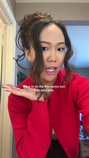 90s Pam Anderson-Inspired Messy Bun Tutorial