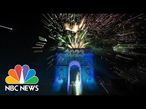 Watch the New Year’s 2023 celebrations from across the globe