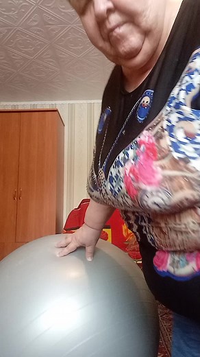 Engaging Exercise Ball Workouts for Home Fitness