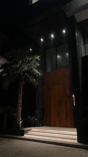 The Abu Dhabi GP 2025: More than just speed. It’s where millionaires and billionaires come together a rare chance to meet global leaders, innovators, and familiar faces from every industry. From the circuit to exclusive yacht and after-party gatherings, it’s the perfect place to connect, celebrate success, and enjoy the thrill of Formula 1 together. Will you be there? | Davide Cesaro