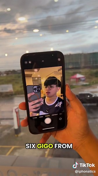 iPhone 12 Pro Max Unboxing and Overview