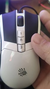 I desperately need help. Just bought this Bloody W90 Max and all I have from it just some sort of blinking. All this started after I've installed bloody7 app.