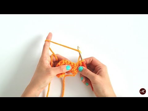How to crochet: Yarn round hook (YRH) [Day 2 of 12]