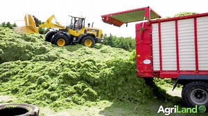16K views · 232 reactions | Check out this Komatsu WA270 loading shovel in action in Co.Westmeath https://goo.gl/3bUFs7 | Agriland.ie | Facebook