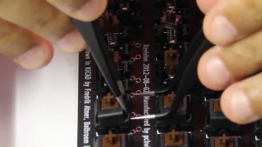 How to Fix a Stuck or Repeating Key on Your Mechanical Keyboard