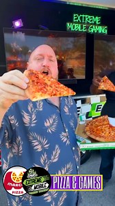 Marcos Pizza 🍕 Review 🔥 Featuring: Extreme Mobile Gaming 👾 #foodreview #floridafoodie #foodcritic #pizza #pizzalover #mobilegame #gametruck #games | Baldy Eats
