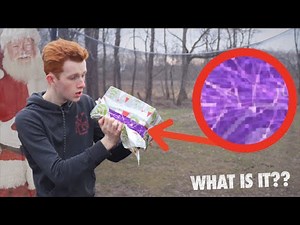 OPENING SANTAS PRESENT UP! 🎁 *Whats Inside It?*