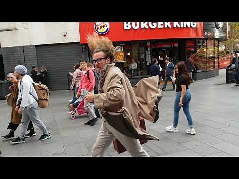 Amazing Living Human Statue | Statue | Street performers