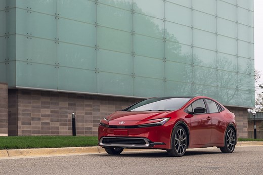 Guide to Kinds of Hybrid Cars and Their Pros and Cons