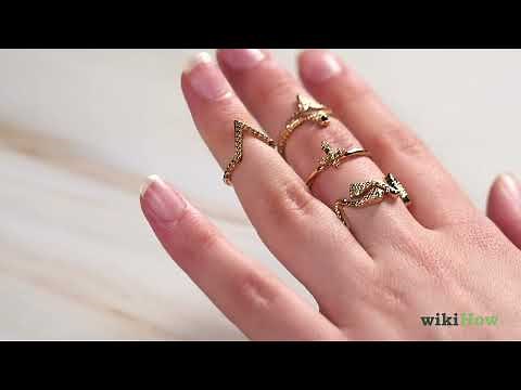 Wearing Rings on Multiple Fingers: Styling Tips, How Many to Wear, & More