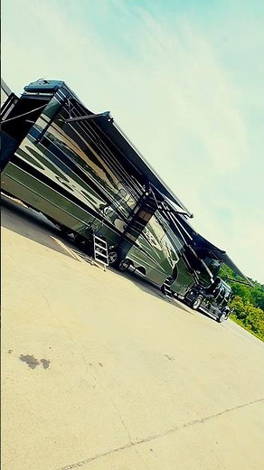 The Ultimate Freightliner Luxe Hauler and Toy Hauler Package