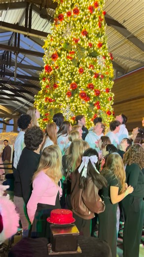 This is lit Outlets at The Dells | Baraboo Area Chamber of Commerce