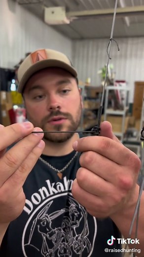 Easy Step-by-Step Guide to Tying a D-Loop for Archery