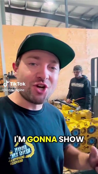 Caterpillar Main Control Valve Inspection Guide