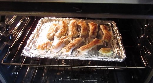 How to Cook Crappie in the Oven