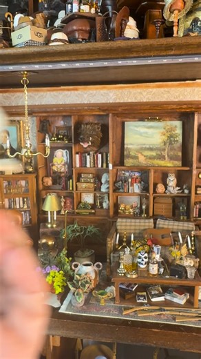 2.7K views · 1.3K reactions | Someone come look at this! Fine scale artisan chair available in my latest estate auction link in bio to bid auction ends Sunday at 7pm ET. #Swoon #Dollhouse #Dollhouse(miniatures) #InteriorDesign #AwesomeChair. | D. Thomas Miniatures | Facebook