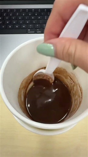 How to make hot chocolate at work DIY