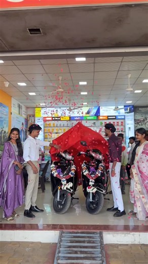 Mehul Bhujada  on Instagram: "NEW Adddd💗⚜️ . . . #reels #trending #instgram #newaad🦅❤️ #viral #newactiva🛵🤗♥️"