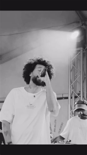 ΛｌｅｘａｎｄｒａＳｏｕｌｆｉｒｅ on Instagram: "From the streets to the stage — GDM MC (@gdm_mc ) turns the moment into music. Born in Goiânia, shaped in Portugal, GDM is a freestyle specialist who built his voice improvising for strangers — on trains, in the streets, in real time. No written verses. Just presence, rhythm, and human truth. On Feb 21, he brings that energy to Meia Meia Sessions #2, freestyling live over DJ sets by Camboja Selecta (@cambojaselecta ) and Fabz, (@fabzforeal alongside Portuguese ra