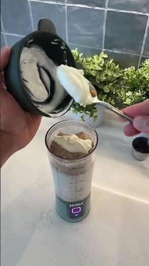 Ninja Blast Portable Blender Review – The Cordless Must-Have for Smoothies!