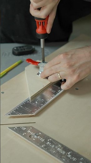 Build Picture Frames Like a Pro | Picture Frame Jig #diy #woodworking #pictureframe