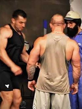 They couldn’t believe their eyes #fyp #frank #anatolyprank #gym #troll #gymmotivation #foryoupagе