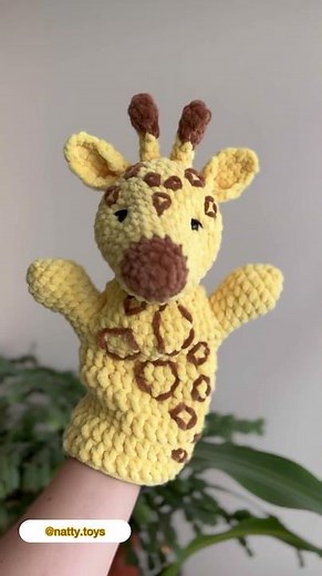 Crochet giraffe hand puppet pattern