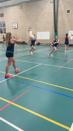 125K views · 6.8K reactions | Quick footwork, catching, passing and...