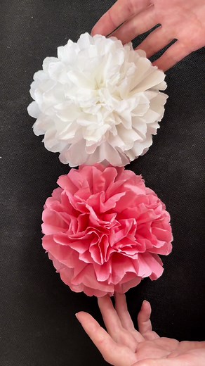 Easy Tissue Paper Flowers Tutorial