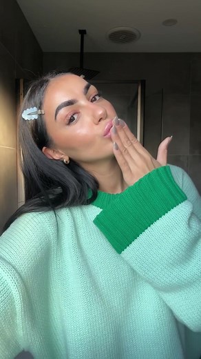 Hourglass Translucent Powder: The Best Setting Powder?