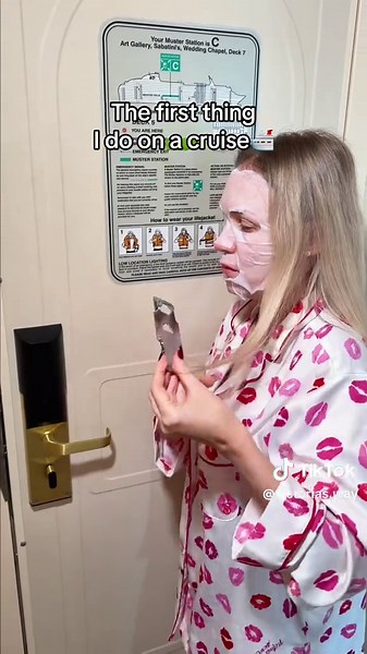 Ladies, stay safe even on the safest cruises🛳️ Safety always comes first🙏🏼 #cruiselife #cruisetips #safetytips #safetyfirst #womansafety