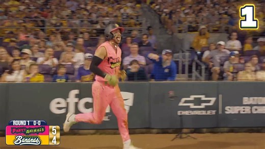 31K views · 969 reactions | The best moments from a weekend full of trick plays, diving catches, and game-saving homers 朗 | The Party Animals | Facebook
