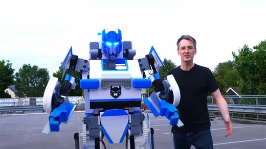 UK inventor's Transformers-styled robot becomes shape-shifting vehicle