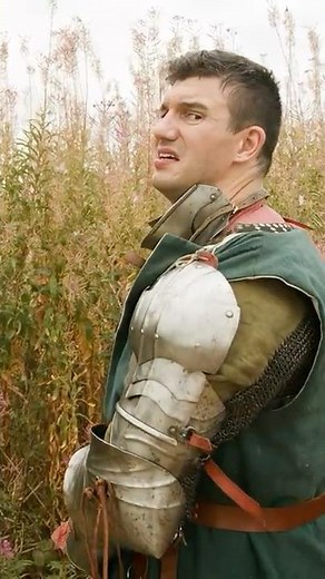 How You'd Go to the Toilet in Medieval Plate Armour