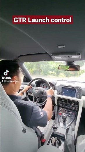 This is the Nissan GTR's Launch Control.