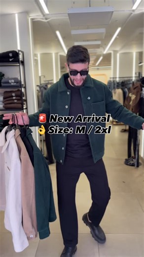 Skip store on Instagram‎: "New Arrival 🚨 Size: M / 2xl 👌 What’s: 01110611137 متاح شحن لجميع المحافظات 🚘 📍مدينة نصر – عباس العقاد، خلف LC Waikiki 📍 سوهاج – شارع القاعات، خلف النادي البحري 📍 سوهاج – شارع 15، قدام شركة أمان⁩ #boxfit #fyp #box_fit #jacket #coach"‎