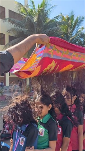 Static Charge Experiment on School Ground | Fun Science with Teacher & Students #scienceexperiment