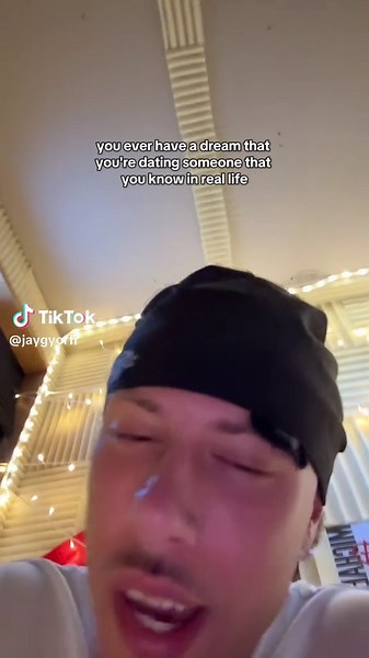 Exploring Relatable Moments in Everyday Life